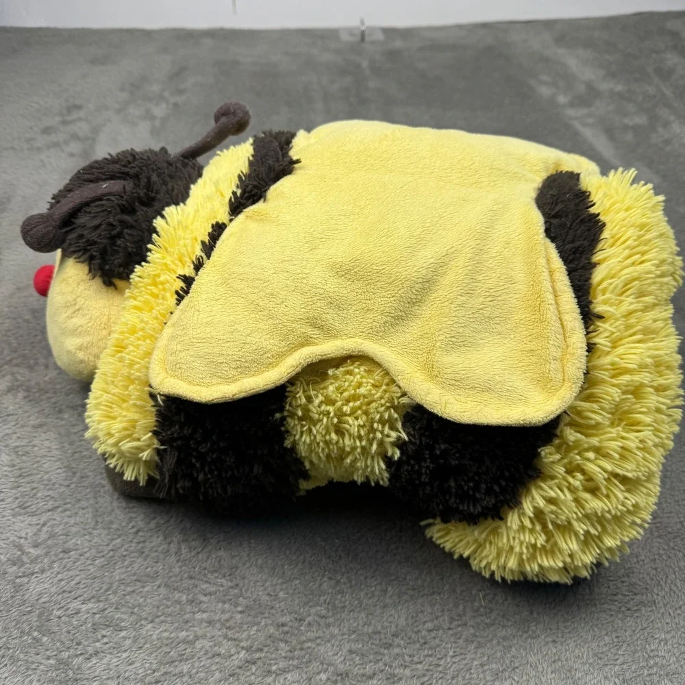Pillow Pets Buzzy Bee Plush Pillow Kids 18in Yellow Brown Excellent Foldable Toy